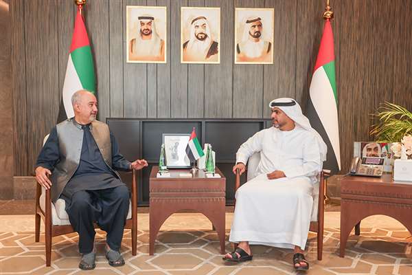 وزير العدل يستقبل السفير الباكستاني