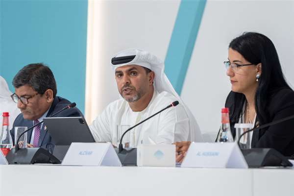 مناقشة آفاق الشراكة الإستراتيجية بين دولة الإمارات وجمهورية الإكوادور